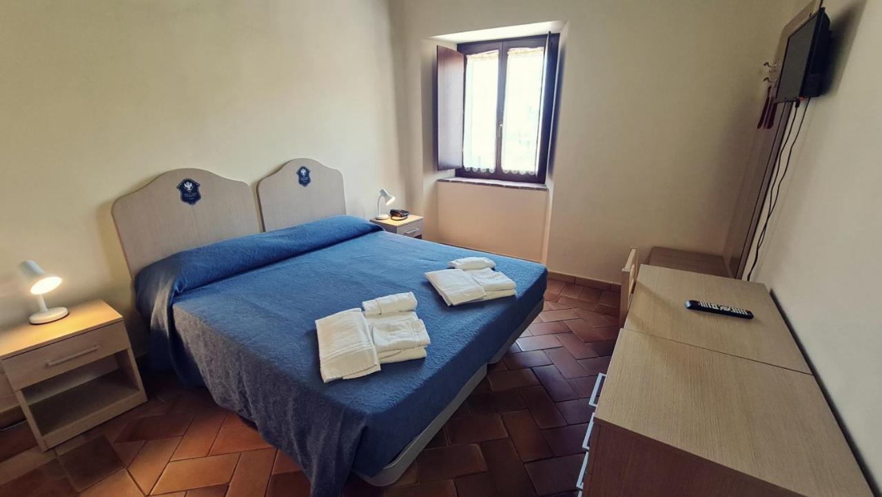 Borgo De' Varano By Hotel I Duchi 加梅里亚诺 外观 照片