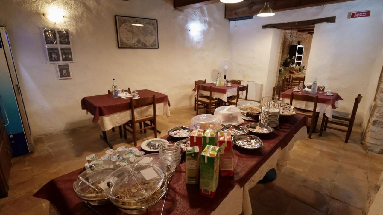 Borgo De' Varano By Hotel I Duchi 加梅里亚诺 外观 照片